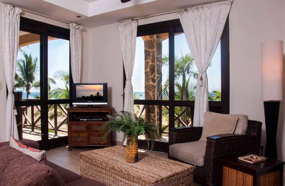 Bahia Encantada Beach Front Proyect, Jaco Paradise Екстер'єр фото